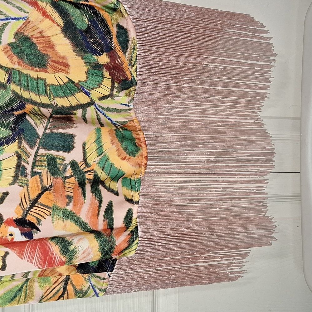 Cupcakes and Cashmere wraparound silky fringe maxi skirt - XS - floral parrots - Picture 5 of 9